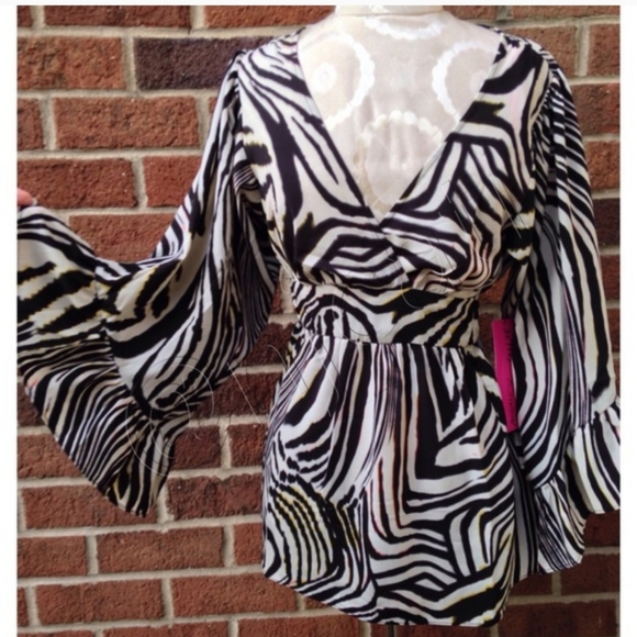 Betsey Johnson Boho Animal Print Top - Picture 2 of 3